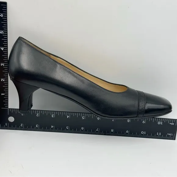 Salvatore Ferragamo Women's Pumps Leather Black Kitten Heel Shoes 9.5 2A