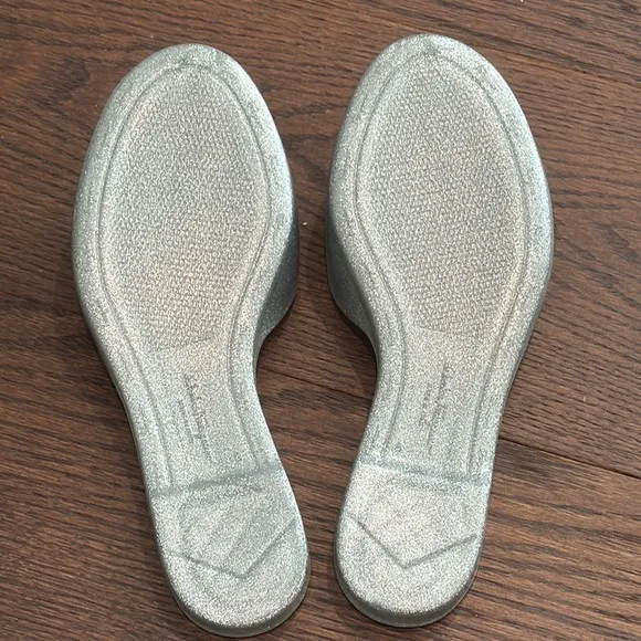 Salvatore Ferragamo Women's Silver Cirella Slide Sandals Size 8