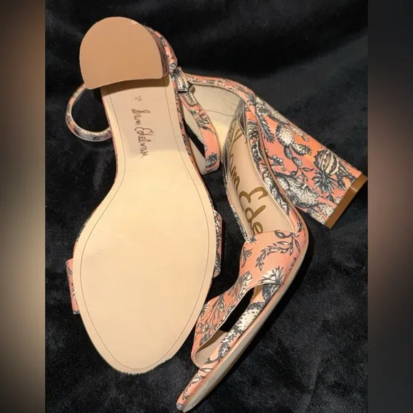 Sam Edelman Orange and Black Heels with Elegant Design
