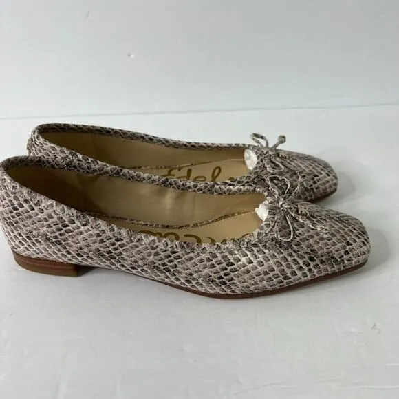 Sam Edelman Snake beige flats loafers shoes Sz 7