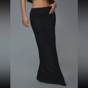 Satin maxi black fitted skirt