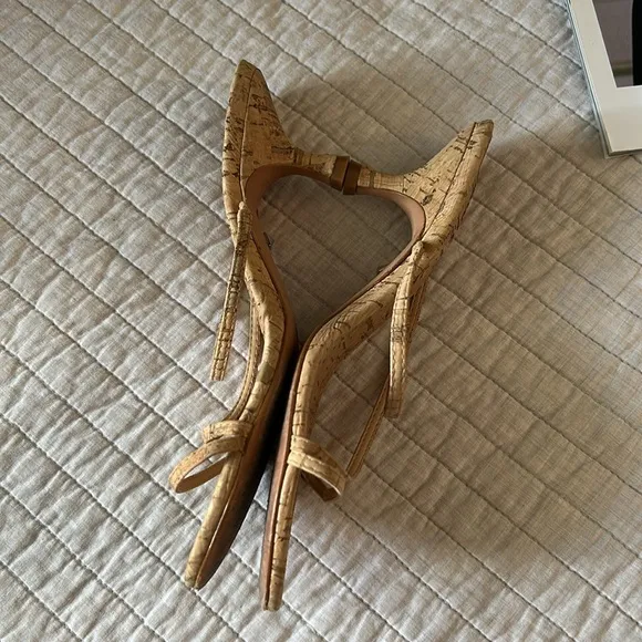 Schutz anthro Evenise strapy 90’s Y2K Kitten Heel Sandals Natural cork size 9