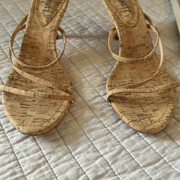 Schutz anthro Evenise strapy 90’s Y2K Kitten Heel Sandals Natural cork size 9