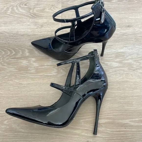 Schutz Madeline Elegant Black Stiletto Heels size 7.5