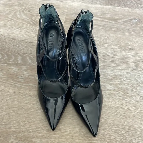 Schutz Madeline Elegant Black Stiletto Heels size 7.5