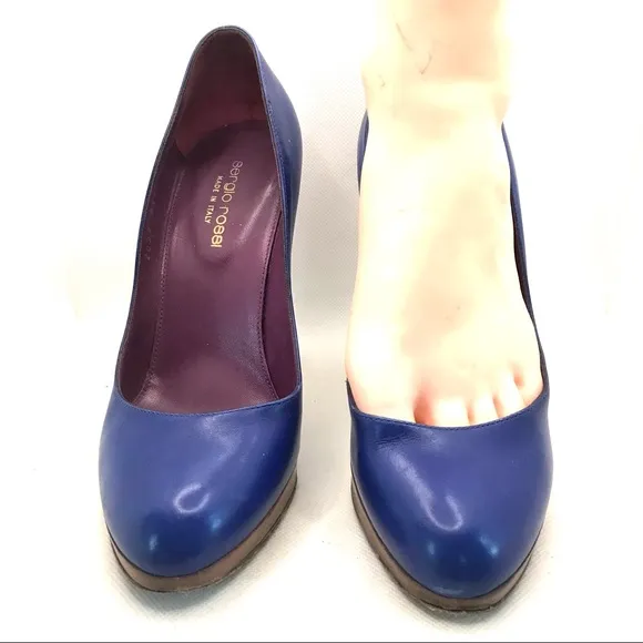 SERGIO ROSSI BLUE LEATHER CLASSIC PUMPS WITH WOODEN HEELS (37)