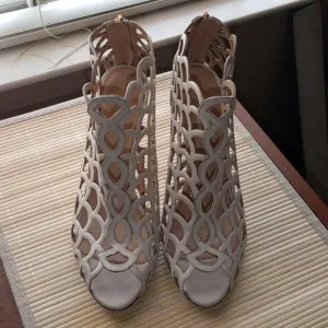 SERGIO ROSSI Elegant Cream Cutout Women's Booties Shoes EU Size 39