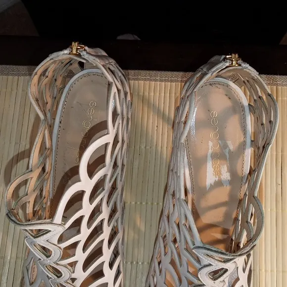 SERGIO ROSSI Elegant Cream Cutout Women's Booties Shoes EU Size 39