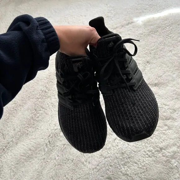 Size 8 - adidas UltraBoost 4.0 DNA Core Black W