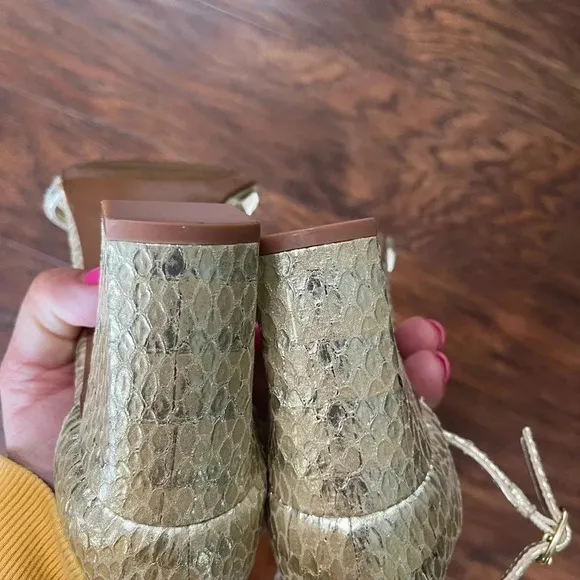 Snazzy, Sexy Chique Gold Sandals- wedding, formal by Nauralizer- NWOT size 9.5