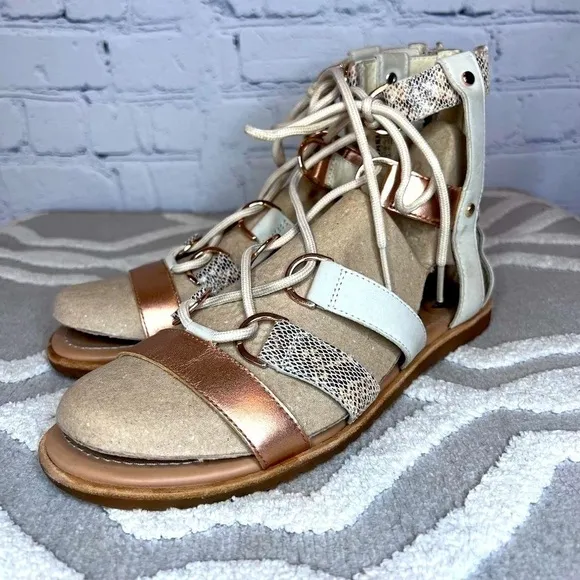 𝅺SOREL “Ella” Lace Up Gladiator Sandals Leather, cream, tan and gold W 7.5