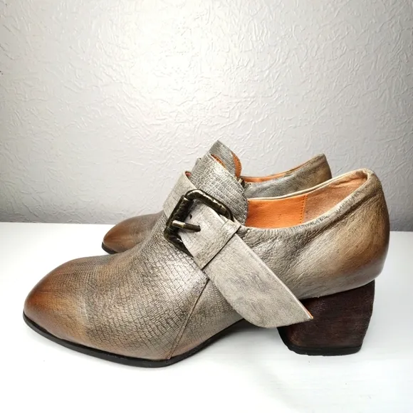 Spring Step L’Artiste Grey Leather Mercedez  Pumps Shoes- Sz 40..US Size 9.5
