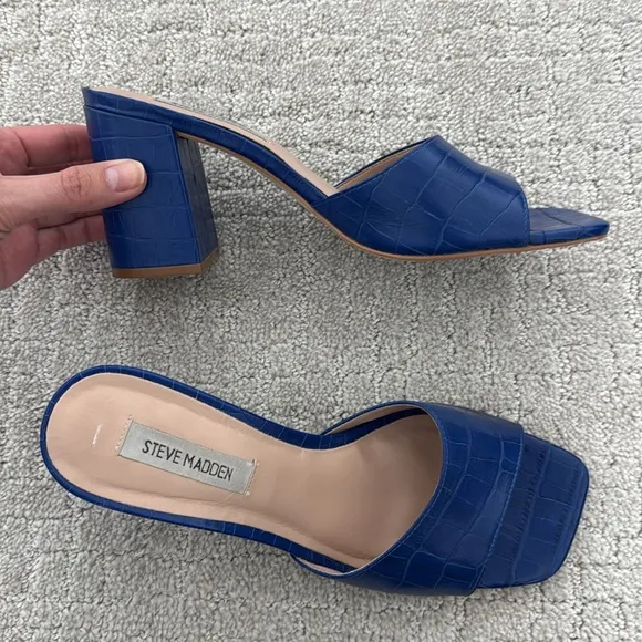 Steve Madden “Alaya” Blue 100% Leather Textured Slide Sandals mule square toe