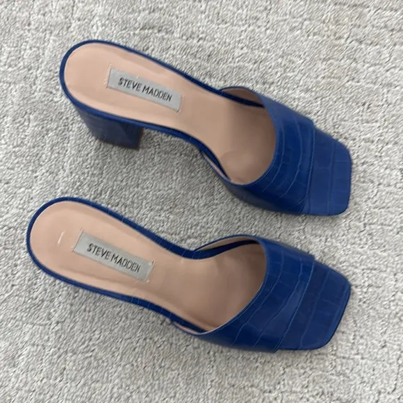Steve Madden “Alaya” Blue 100% Leather Textured Slide Sandals mule square toe