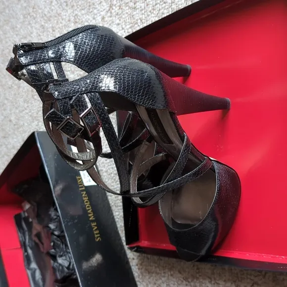 Steve Madden Luxe Black Heels with High Stiletto and Intricate Straps