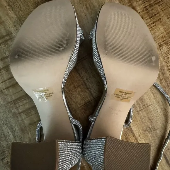 Steve Madden Ploy rhinestones strappy bedazzled Silver Strappy Heels sandals 9.5