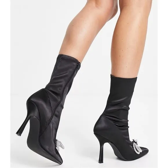 Steve Madden Shoes Satin Sock Bootie Pointed Stiletto Rhinestone Bow Black 8