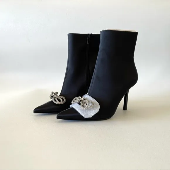 Steve Madden Shoes Satin Sock Bootie Pointed Stiletto Rhinestone Bow Black 8