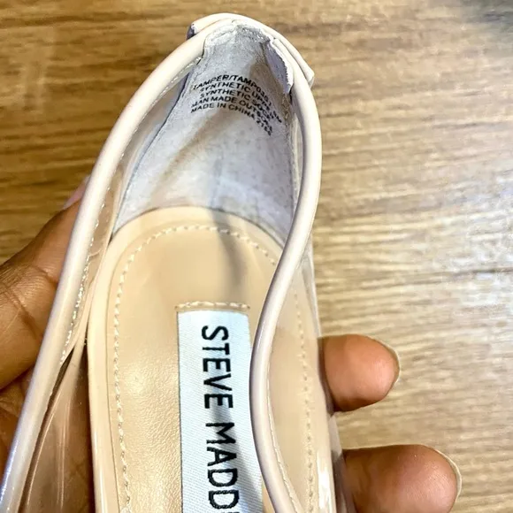 Steve Madden Tamper Pump