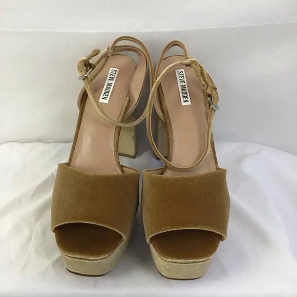 STEVE MADDEN WOMEN MUSTARD GOLD VELVET BUCKEL ANKLE STRAP OPEN TOE HEEL SHOES 11