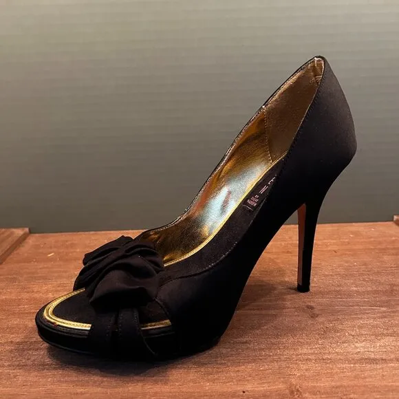 Steve Madden Womens Black Bow Slip On 4.5&quot; Stiletto Heels Size 8M