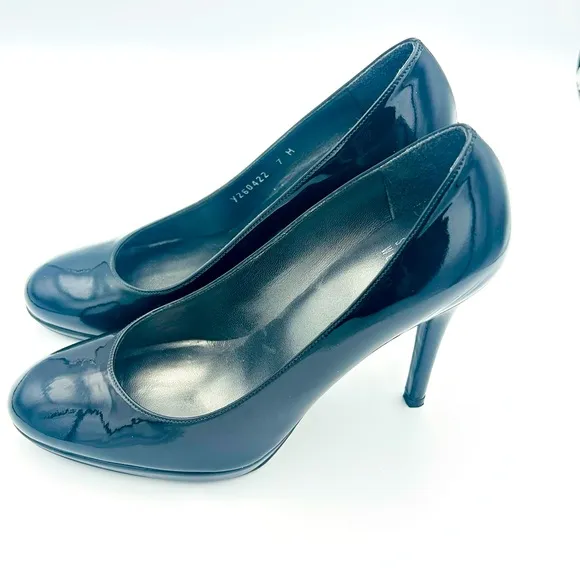 Stuart Weitzman 7 Black Patent Leather Round Toe Stiletto 4.5”Heel 1/2” Platform