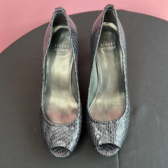 Stuart WEITZMAN Black Leather Reptile Peep Toe Pumps