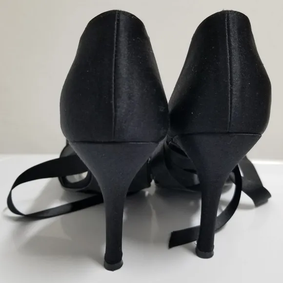 Stuart Weitzman Black Satin &quot;Wrap Me Up&quot; Open Toe Lace Up Heeled Sandals Sz 7½