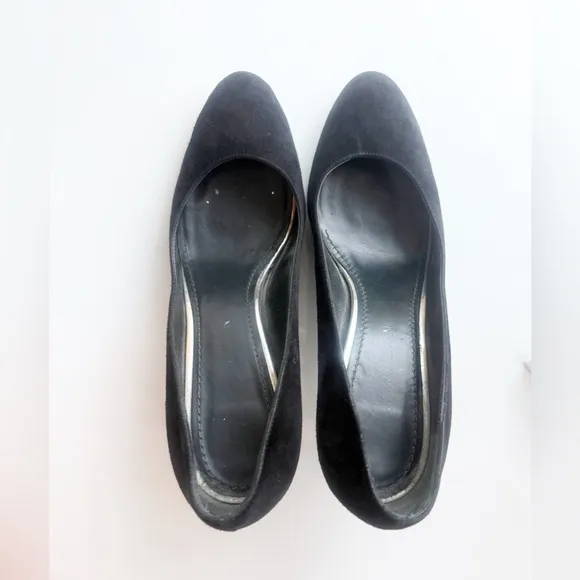 Stuart Weitzman Black Suede Pumps Size 10