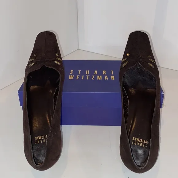 Stuart Weitzman Chocolate Brown Pierced Suede 1.5” Kitten Heel pumps BNIB 9N