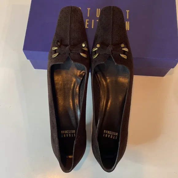 Stuart Weitzman Chocolate Brown Pierced Suede 1.5” Kitten Heel pumps BNIB 9N