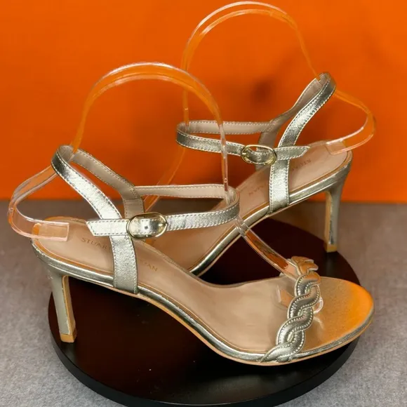 Stuart Weitzman Dancer Twistie 75 Leather Sandal Light Gold ish Silver Size 6