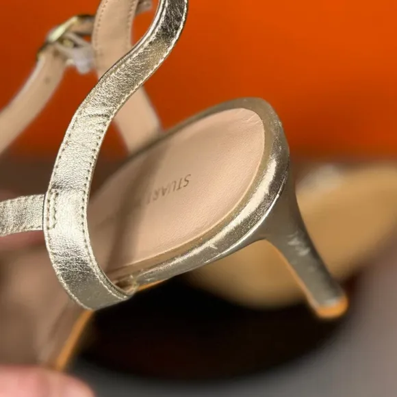 Stuart Weitzman Dancer Twistie 75 Leather Sandal Light Gold ish Silver Size 6