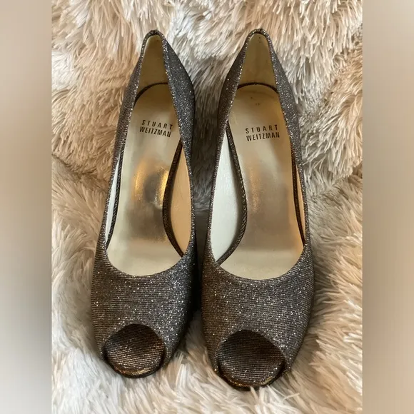 Stuart Weitzman Evebaton Platform Peep Toe Pump Metallic Silver Shimmer size 7.5
