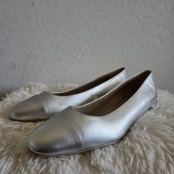 Stuart Weitzman Metallic Simulated Pearl Leather Flats Shoes Size 10.5