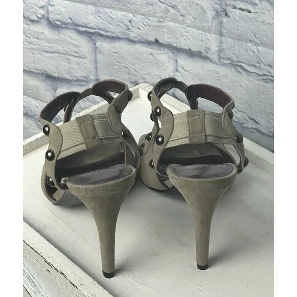 Stuart Weitzman Ratatat Women Suede Stud Sandal Taupe Sz 7.5 4inch Heel Boss Rck