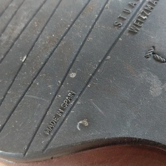 Stuart Weitzman shoes/pumps in brown, size 9M