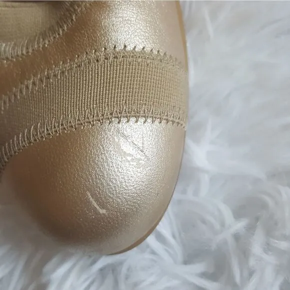 Stuart Weitzman Vintage Heels Pumps Gold Elastic Top Trim Block Heel Size 7.5