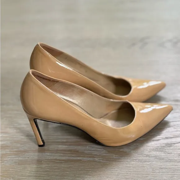 STUART WEITZMAN Women's Beige Patent pointed toe Leather heels shoes Pumps 8
