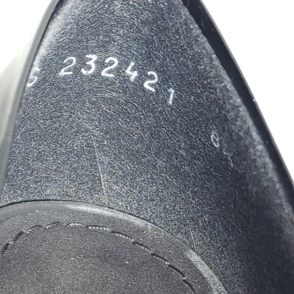 Stuart Weitzman Women's US 8,5 Black Patent Leather Kitten Heel pumps Shoes