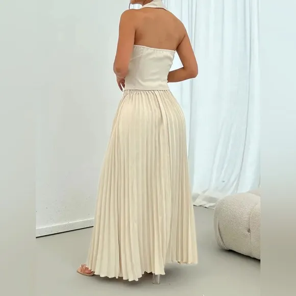 Stunning Skirt Set - Button Front Backless Sleeveless Halter Top &amp; Pleated Skirt