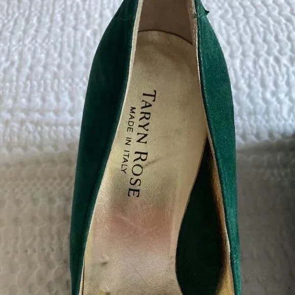Taryn Rose Wedge Heel Kelly Green Suede Gold Metal Detail Women's Size 6.5