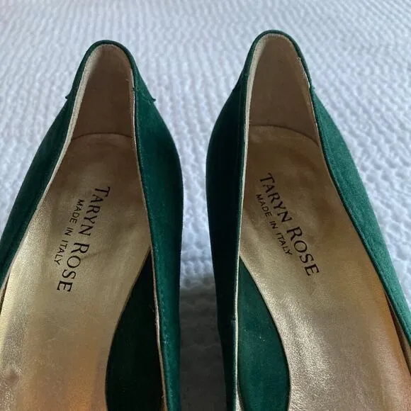 Taryn Rose Wedge Heel Kelly Green Suede Gold Metal Detail Women's Size 6.5