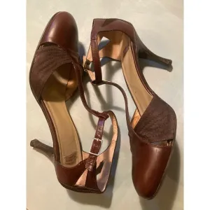 Ted Baker T-Strap Heels Vintage 00s 1940's Vibe ~ Leather &amp; Satin! Sz 40