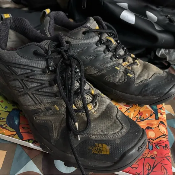 The North Face Men's Black and Yellow Shoes