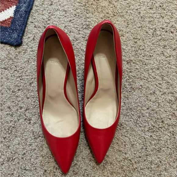 Theory Demeura Napa leather Red Stiletto Heels Pointed Toe