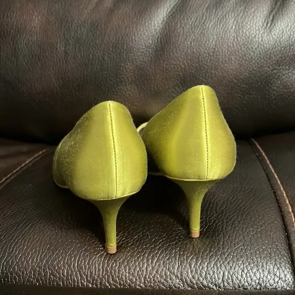 Theory women’s silk city 55 pump heels NEW