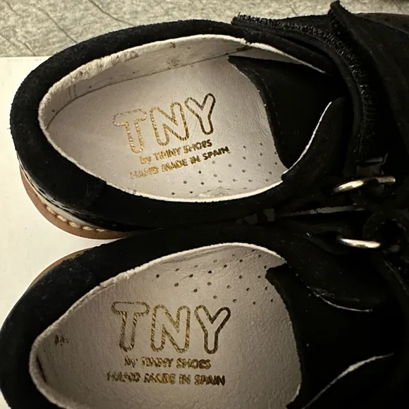 TNY by Tinny Shoes. Boys dress shoes.  8.5 NIB