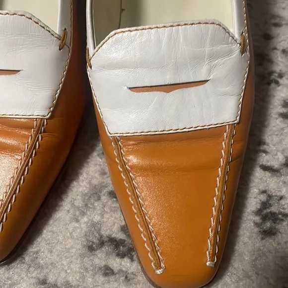 TODDS Italian Leather Dress Shoe Size 8, classy and elegant good shape