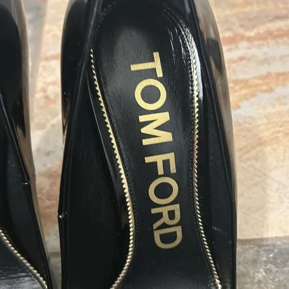 TOM FORD 120mm Patent Leather Pumps Farfetch size 38 1/2 gently used ❤️